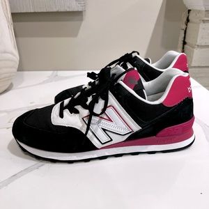 Ladies size 11 New Balance 574 Split Logo